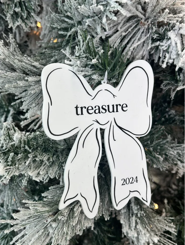 WHITE ACRYLIC BOW ORNAMENT
