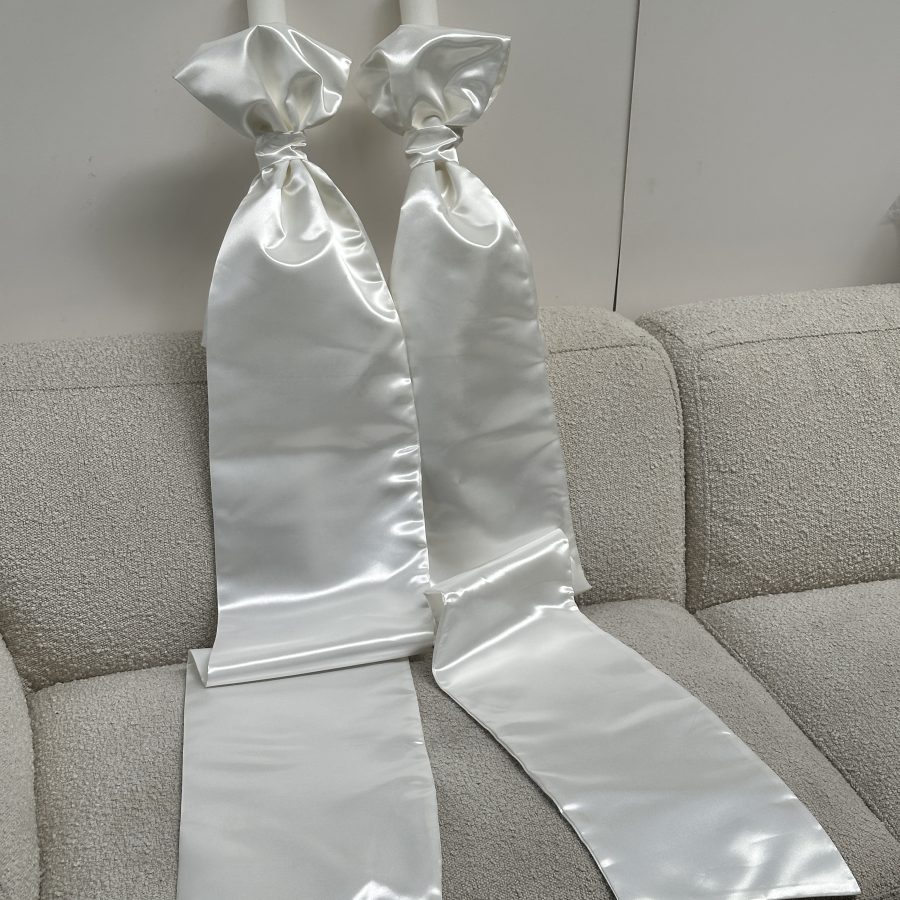 WHITE SATIN PANEL CHURCH LAMBATHA  CANDLE